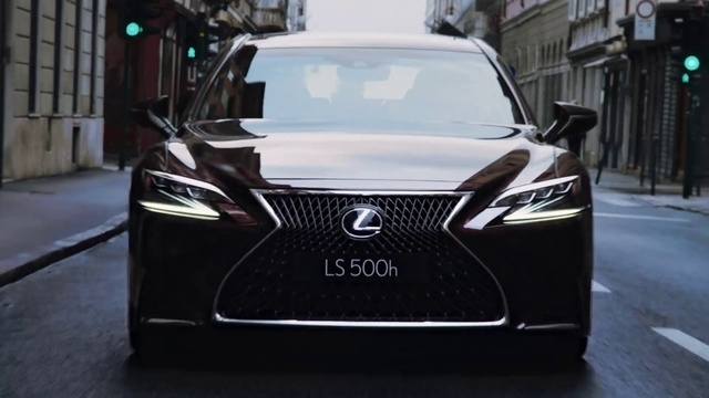 Video Reference: Car, Vehicle, Grille, Automotive lighting, Hood, Automotive tire, Motor vehicle, Tire, Bumper, Alloy wheel