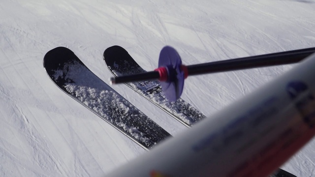 Video Reference: Sports equipment, Aircraft, Propeller, Vehicle, Aviation, Monoplane, Wing, Font, Slope, Recreation