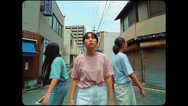 Video Reference: Photograph, Sky, Window, Building, Flash photography, Eyewear, Gesture, Happy, Street fashion, Travel