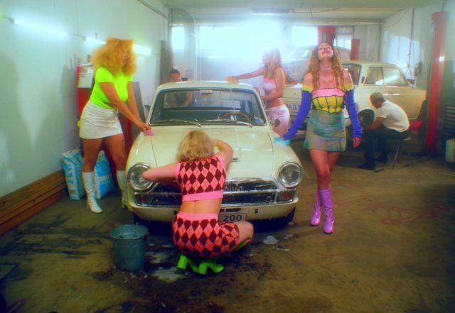 Video Reference: Clothing, Tire, Car, Vehicle registration plate, Vehicle, Automotive lighting, Hood, Motor vehicle, Automotive design, Green