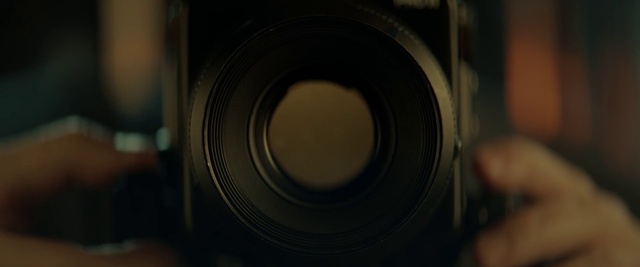 Video Reference: Automotive tire, Camera lens, Camera accessory, Lens, Audio equipment, Cameras & optics, Wood, Carbon, Loudspeaker, Subwoofer