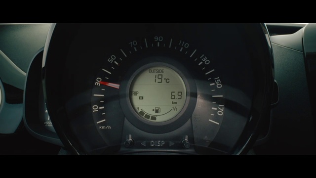 Video Reference: Speedometer, Odometer, Gauge, Motor vehicle, Measuring instrument, Personal luxury car, Automotive design, Car, Tachometer, Carbon