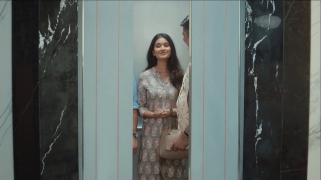 Video Reference: Smile, One-piece garment, Flash photography, Fashion, Sleeve, Grey, Street fashion, Happy, Day dress, Waist