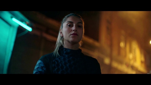 Video Reference: Hairstyle, Flash photography, Entertainment, Fun, Electric blue, Fashion design, Midnight, Event, Street fashion, Darkness