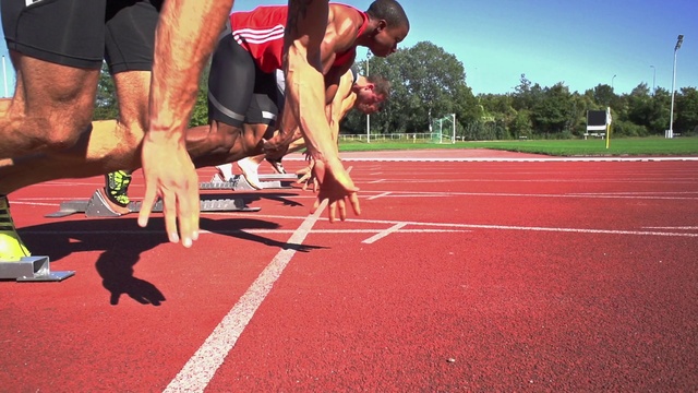 Video Reference: Sports uniform, Shorts, Leg, Track and field athletics, Knee, Sky, Exercise, Sportswear, Thigh, Sports