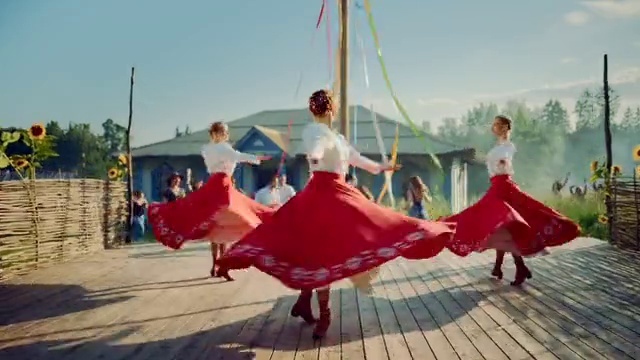 Video Reference: Sky, Dance, Dress, Happy, Choreography, Leisure, Entertainment, Art, Tree, Performing arts