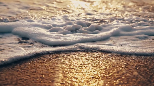 Video Reference: Water, Water resources, Atmosphere, Cloud, Nature, Natural environment, Fluid, Beach, Sunlight, Body of water