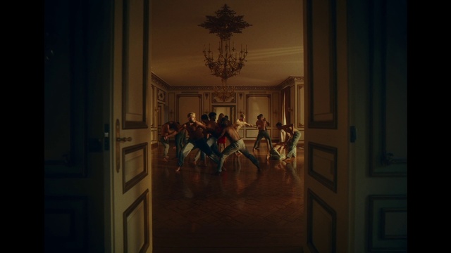 Video Reference: Horse, Building, Wood, Door, Art, Working animal, Sculpture, Horse tack, Ceiling, Event