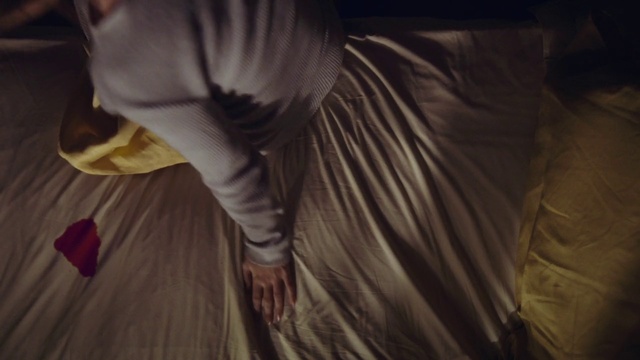 Video Reference: Sleeve, Comfort, Dress, Gesture, Tints and shades, Linens, Chest, Wood, Trunk, Elbow