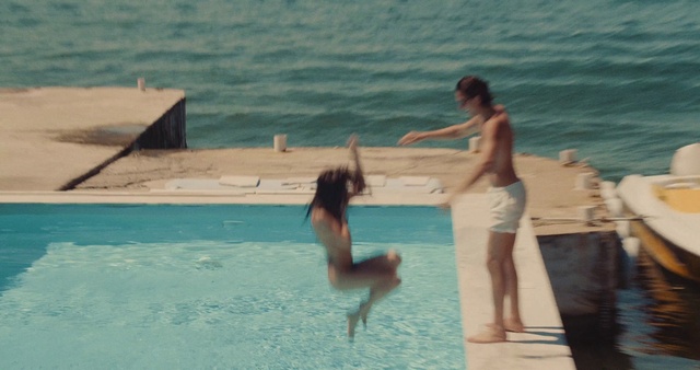 Video Reference: Water, Leg, Azure, Swimming pool, Swimwear, Happy, Thigh, Barefoot, Leisure, People on beach
