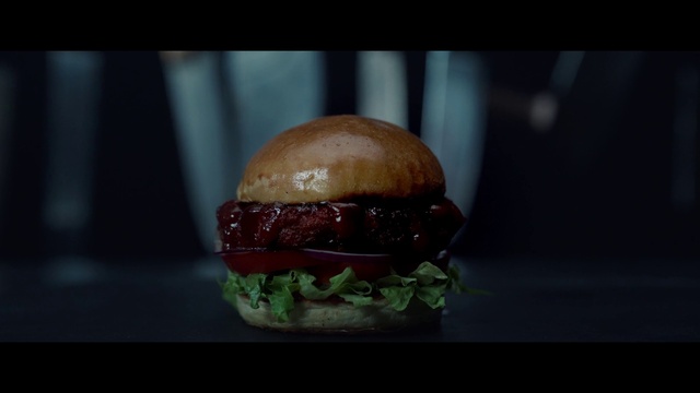 Video Reference: Food, Tableware, Bun, Ingredient, Fast food, Recipe, Staple food, Sandwich, Baked goods, Cuisine