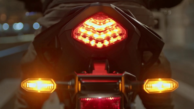 Video Reference: Automotive lighting, Amber, Light, Automotive design, Orange, Motor vehicle, Lighting, Automotive tail & brake light, Bumper, Automotive exterior