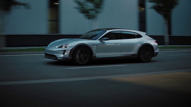 Video Reference: Tire, Wheel, Vehicle, Automotive tire, Hood, Automotive lighting, Car, Alloy wheel, Bumper, Motor vehicle