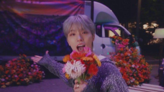 Video Reference: Flower, Plant, Petal, Purple, Textile, Orange, Pink, Happy, Flower Arranging, Fun