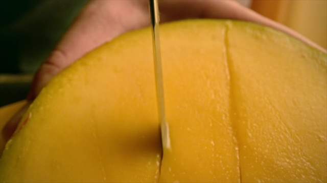 Video Reference: Plant, Fruit, Recipe, Ingredient, Natural foods, Squash, Ataulfo, Produce, Staple food, Close-up