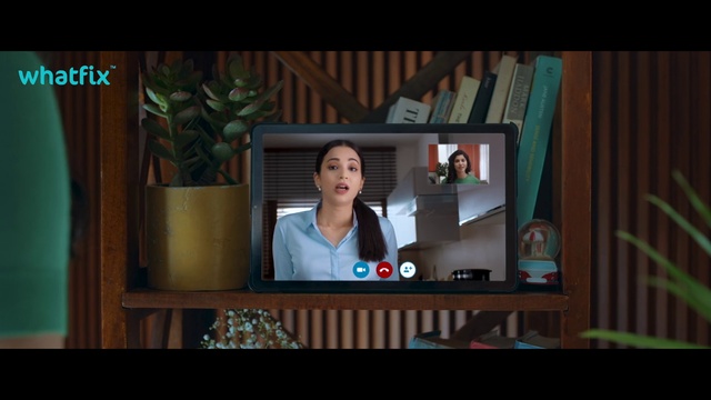 Video Reference: Coat, Television program, Television set, Display device, Technology, Multimedia, Screenshot, Font, Flat panel display, Curtain