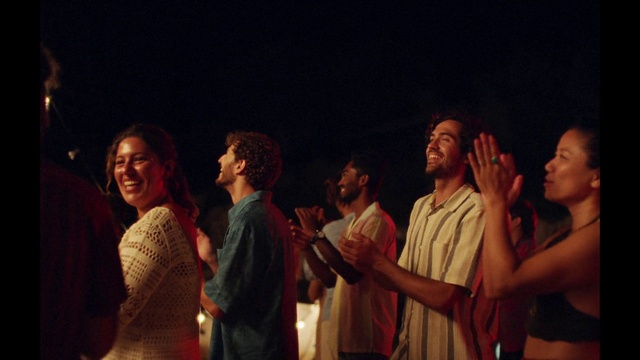 Video Reference: Gesture, Entertainment, Performing arts, Event, T-shirt, Fun, Conversation, Performance art, Acting, Drama