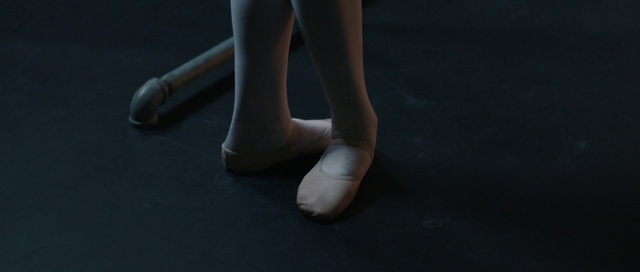 Video Reference: Dress, Knee, Flooring, Art, Foot, Human leg, Toe, Calf, Event, Grass