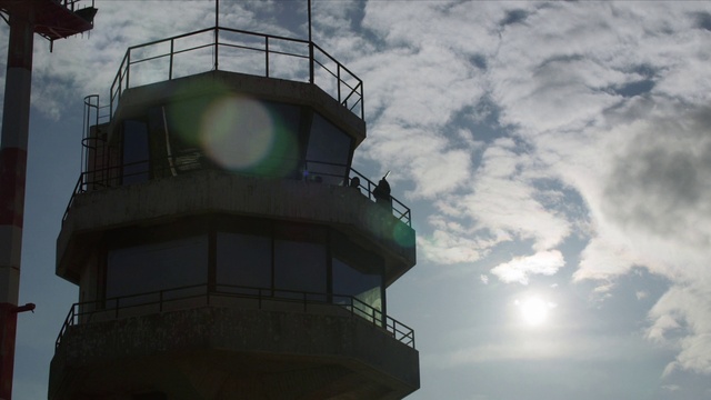 Video Reference: Cloud, Sky, Building, Tower, World, Beacon, Line, Tower block, Skyscraper, Observation tower