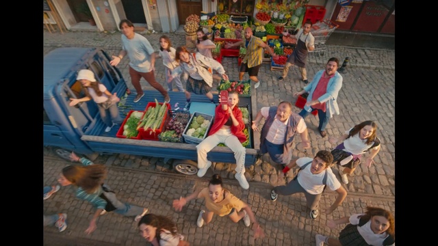 Video Reference: World, Art, Leisure, Crowd, Event, Entertainment, Fun, Recreation, Travel, Visual arts