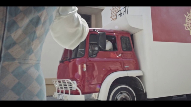 Video Reference: Wheel, Tire, Vehicle, Truck, Automotive tire, Motor vehicle, Toy, Automotive design, Automotive lighting, Bumper