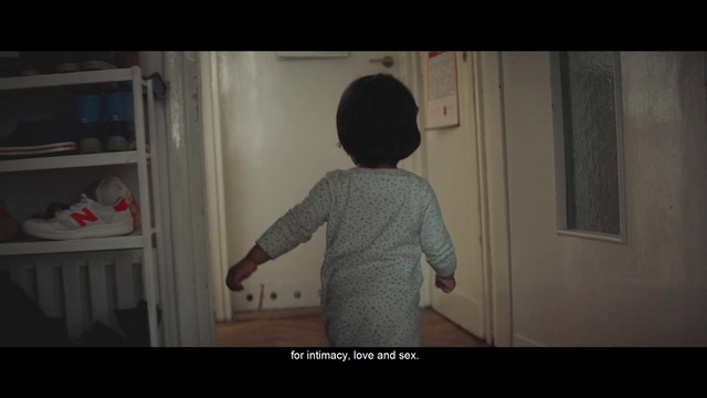 Video Reference: Window, Shelf, Flash photography, Sleeve, Gesture, Happy, Tints and shades, Elbow, Toddler, Darkness