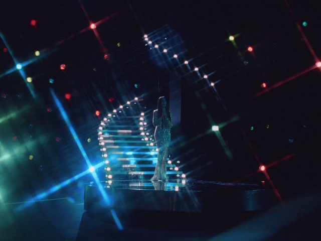 Video Reference: Concert, Music, Entertainment, Performing arts, Electricity, Visual effect lighting, Electric blue, Music venue, Electronic instrument, Lens flare