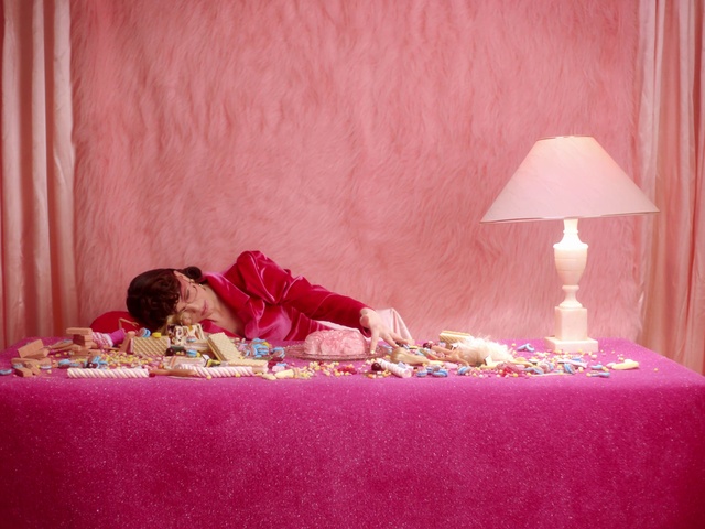 Video Reference: Furniture, Comfort, Purple, Decoration, Textile, Interior design, Bed, Pink, Wall, Magenta