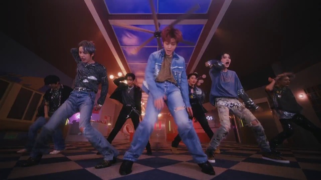 Video Reference: Footwear, Trousers, Jeans, Purple, Flash photography, Entertainment, Dance, Social group, Fun, Performing arts