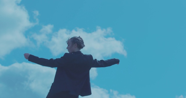 Video Reference: Cloud, Sky, Rejoicing, People in nature, Happy, Gesture, Travel, Cumulus, Electric blue, Fun
