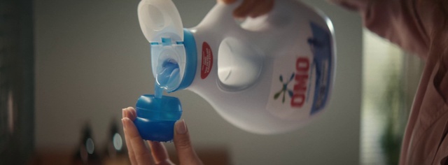 Video Reference: Hand, Toy, Gesture, Finger, Gas, Electric blue, Nail, Thumb, Plastic bottle, Plastic