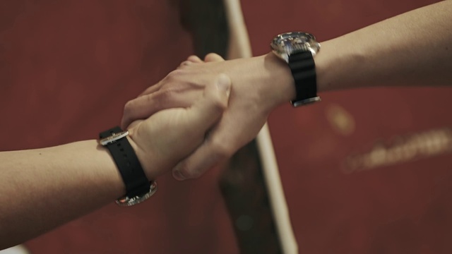 Video Reference: Watch, Body jewelry, Gesture, Finger, Clock, Holding hands, Wrist, Thumb, Nail, Jewellery