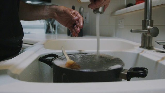 Video Reference: Hand, Food, Recipe, Sink, Fluid, Ingredient, Cuisine, Dish, Kitchen, Cooking