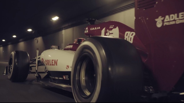 Video Reference: Tire, Wheel, Vehicle, Car, Automotive tire, Motor vehicle, Automotive design, Alloy wheel, Formula one tyres, Tread