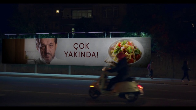 Video Reference: Tire, Wheel, Automotive lighting, Vehicle, Mode of transport, Motor vehicle, Balloon, Sports equipment, Automotive design, Font