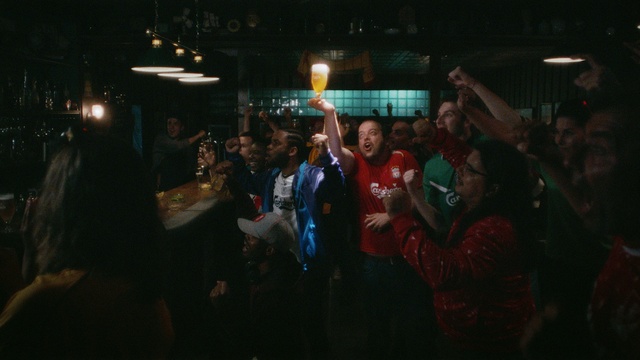 Video Reference: Entertainment, Fun, Flash photography, Midnight, Event, Darkness, Crowd, T-shirt, Smile, Leisure