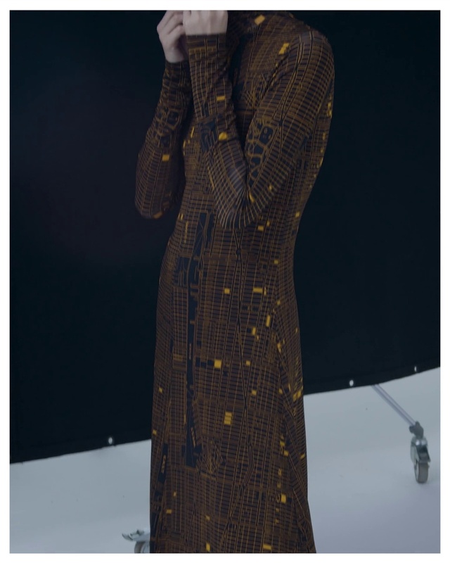 Video Reference: Sheath dress, One-piece garment, Dress, Human body, Sleeve, Waist, Fashion design, Day dress, Formal wear, Blazer