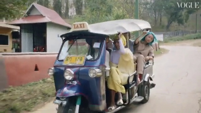 Video Reference: Wheel, Tire, Land vehicle, Vehicle, Motor vehicle, Mode of transport, Plant, Travel, Fender, Rickshaw