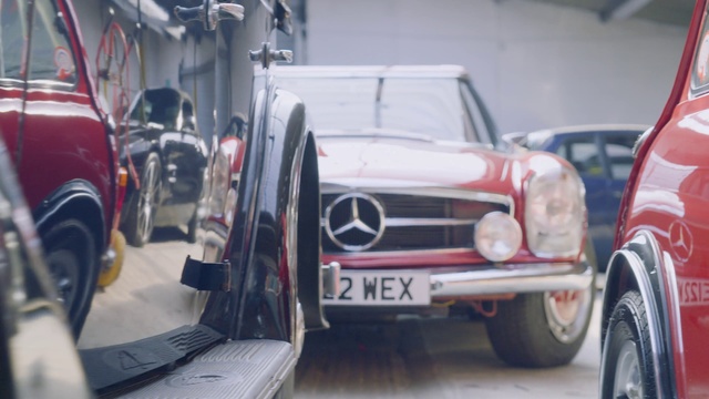 Video Reference: Car, Tire, Wheel, Vehicle registration plate, Vehicle, Hood, Grille, Motor vehicle, Automotive design, Automotive lighting