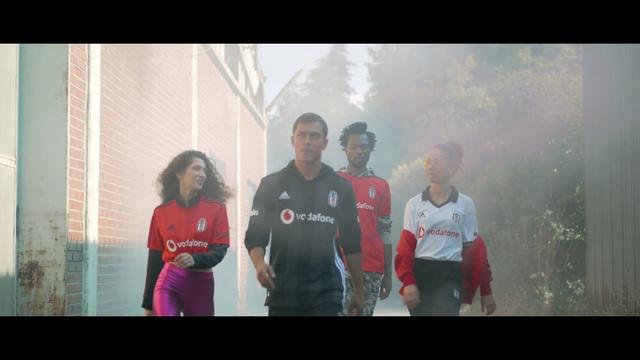 Video Reference: T-shirt, Tree, Happy, Leisure, Recreation, Friendship, Event, Team, Sportswear, Fun