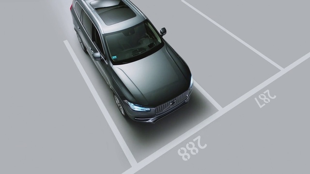 Video Reference: Automotive parking light, Vehicle, Car, Tire, Automotive lighting, Hood, Vehicle registration plate, Wheel, Automotive design, Automotive mirror