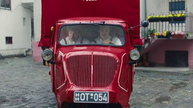 Video Reference: Car, Vehicle, Grille, Hood, Wheel, Motor vehicle, Vehicle registration plate, Tire, Automotive lighting, Bumper