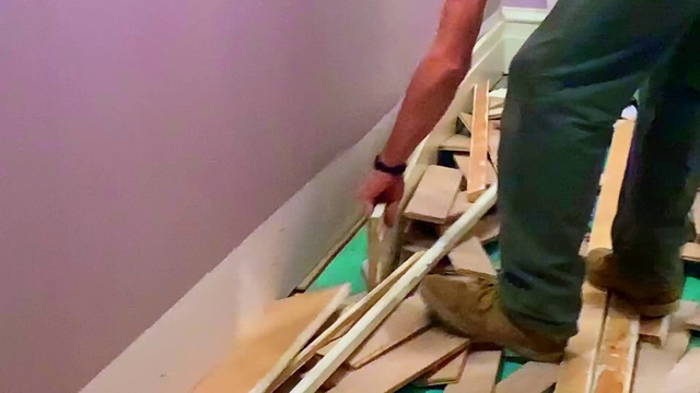 Video Reference: Footwear, Trousers, Jeans, Shoe, Stairs, Wood, Flooring, Floor, Sneakers, Outdoor shoe