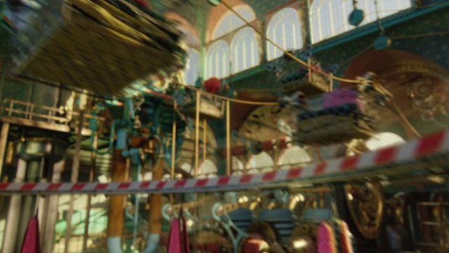 Video Reference: Window, Event, City, Carousel, Leisure, Building, Market, Recreation, Fun, Tradition