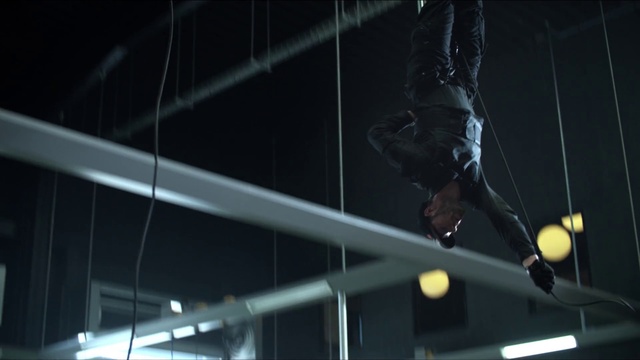 Video Reference: Entertainment, Toy, Field house, Performing arts, Event, Recreation, Stunt performer, Darkness, Indoor games and sports, Sports