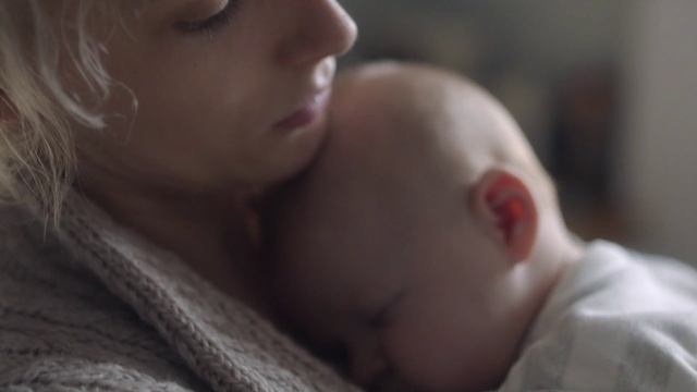 Video Reference: Nose, Cheek, Lip, Hand, Arm, Mouth, Comfort, Ear, Eyelash, Gesture