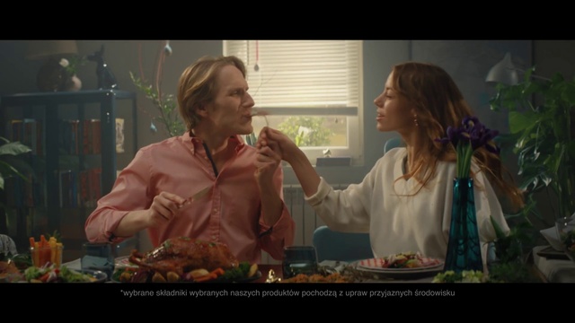 Video Reference: Food, Tableware, Sharing, Gesture, Cuisine, Cooking, Happy, Dish, Recipe, Event