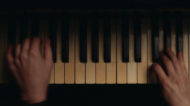 Video Reference: Musical instrument, Piano, Keyboard, Musical keyboard, Musical instrument accessory, Electronic keyboard, Electronic musical instrument, String instrument, Electric piano, Electronic instrument