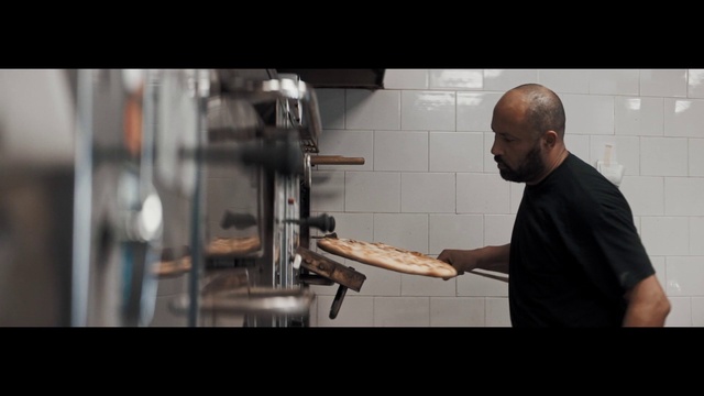 Video Reference: Shoulder, Musician, Chef, Music, Flash photography, Musical keyboard, Cooking, Keyboard, Microphone, Engineering