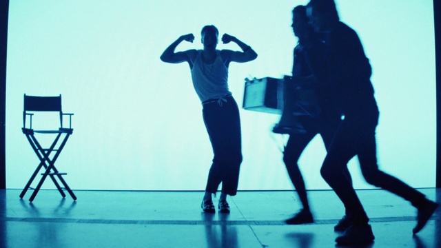 Video Reference: Leg, Blue, Standing, Gesture, Entertainment, Performing arts, People in nature, Fun, Electric blue, Happy